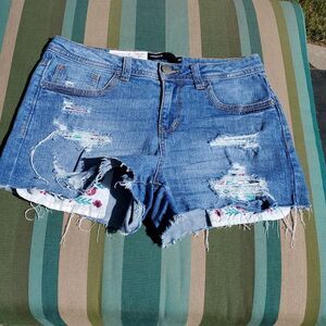 Harper Sz 28 Embroidered Floral Pockets Distressed Ripped Denim Shorts Stretch